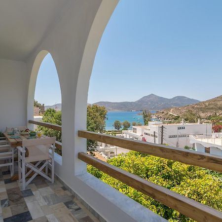 Areti'S Milos Guesthouses Adamantas  Esterno foto